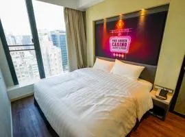 Epoch Hotel