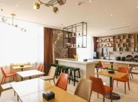 City Comfort Inn Chengdu Wenjiang Zhujiang Square Guanghua Park Metro Station