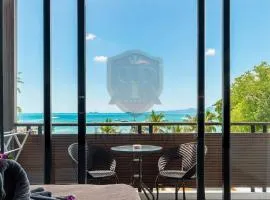 Rockstar Beach Apartments