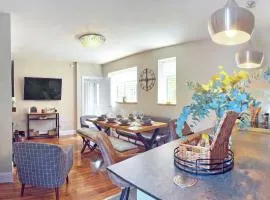 Beaconsfield House