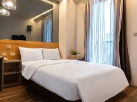 CHECK inn Express Taichung Fuxing