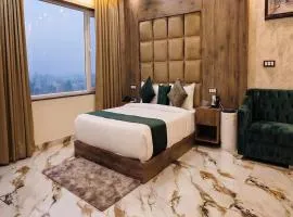 Hotel V Square Near Lucknow Airport