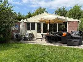 Ferienhaus im maritimen Flair mit privatem Garten