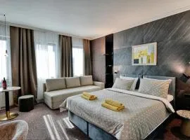 Marmex Apartments - Top Center - Self Check-in