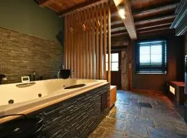 La Maison d'Aurore - gîte Wellness pour 4 personnes - bain bulles - sauna - Couvin - by La Conciergerie