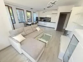 Stylish, cozy vacation apartment, sea view