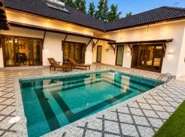 Charis Tanjong Jara Villa Emerald