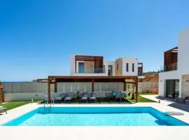Lux Villa Nymphes Dioni, 30m from beach with Pool, BBQ and Play Area