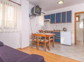 Apartments Cvita Sučić, hotell Trogiris