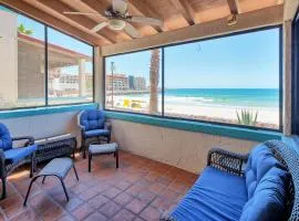 Super Beachfront Condo Ground Level on Sandy Beach