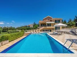 Villa Emelisse by Villa Plus