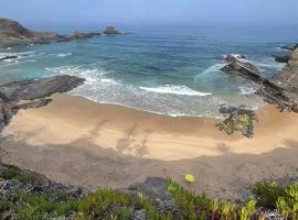 Refúgio da Corcha T2 casa de campo e mar Zambujeira do mar