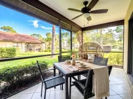 Siesta Key Beach Retreat, Pool, Spa & Tennis Villa