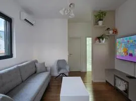 Apartman Lena - u blizini aerodroma
