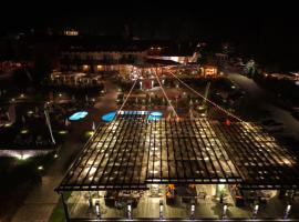 Family Hotel Eterno, hotel u gradu 'Tsigov Chark'
