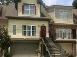 Beautiful N Decatur Townhouse