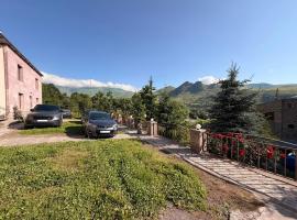 Yeghevnut Hotel, hotelli kohteessa Goris