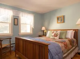 Golden Stage Inn