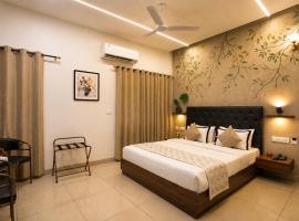 Chandīgarh में, होटल Hotel Amaltas Nayagaon Near PGI & PEC College