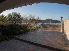 House Victoria, hotel u Lovištu