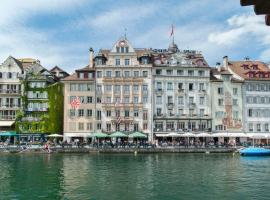 Hotel Pickwick and Pub "the room with a view", hotell i Luzern