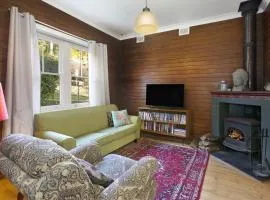 Allambee Cottage - a place of rest