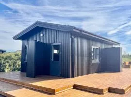Kerengi Cottage Modern Cozy Cabin Built Late 2024, Heart of Golden Circle Iceland
