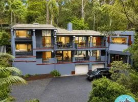 Stylish Saratoga House with Garden & BBQ
