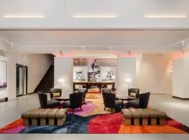 Hotel Indigo Melbourne on Flinders by IHG