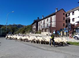 Albergue El Último Bucardo, albergue en Linás de Broto