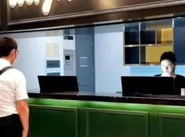 Premier City Comfort Hotel Wuhan Yellow Crane Shouyi Road Metro Station