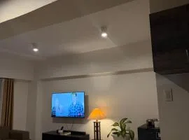 Mactan Airport Cozy Family Loft Condo by A&C