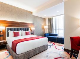 Ramada Hotel & Suites by Wyndham Yerevan, hotell i Yerevan