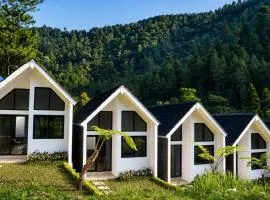 ULYAKABIN Glamping Tawangmangu Private Pool Air Hangat Plus BBQ