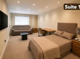 Modern Spacious Work and Stay Suite Edgware, London