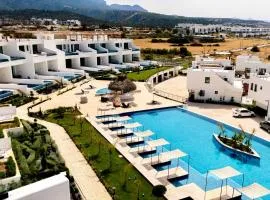 Mykonos Homes - Private Jacuzzi & Mountain View Apartment 4 by Azur Prime