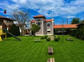 Family Retreat Near Varna Huge Garden