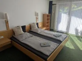 Apartment 9, Zentrumsnah mit Pool und Balkon