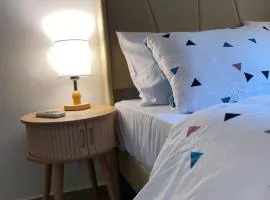 Studio Manta - Air conditioning - Wi-Fi - 5 min to AIBD shuttle buses