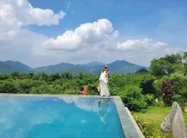 Ngù Mái Retreat