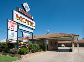 Buckaroo Motor Inn, hotel em Warwick