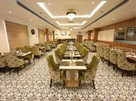 Days Hotel By Wyndham Neemrana