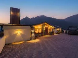 Echor Mountain Crest Jibhi