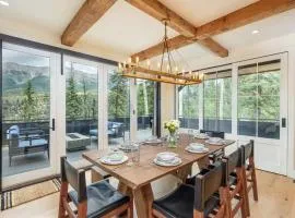 Luxe Telluride Oasis - Hot Tub & Deck & Views