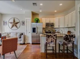 Modern 3-Story West End Condo - Free 2-Car Private Garage