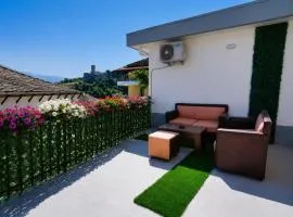 Emblematic House 3