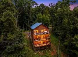 Cabin retreat with hot tub, pool table & arcade