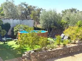 Casa Raiz Guest House & Retiro