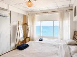 Gao Check in Phala Beach Front