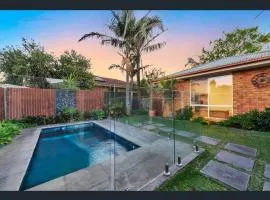 Luxurious Garden Getaway in Cranbourne East, Australia